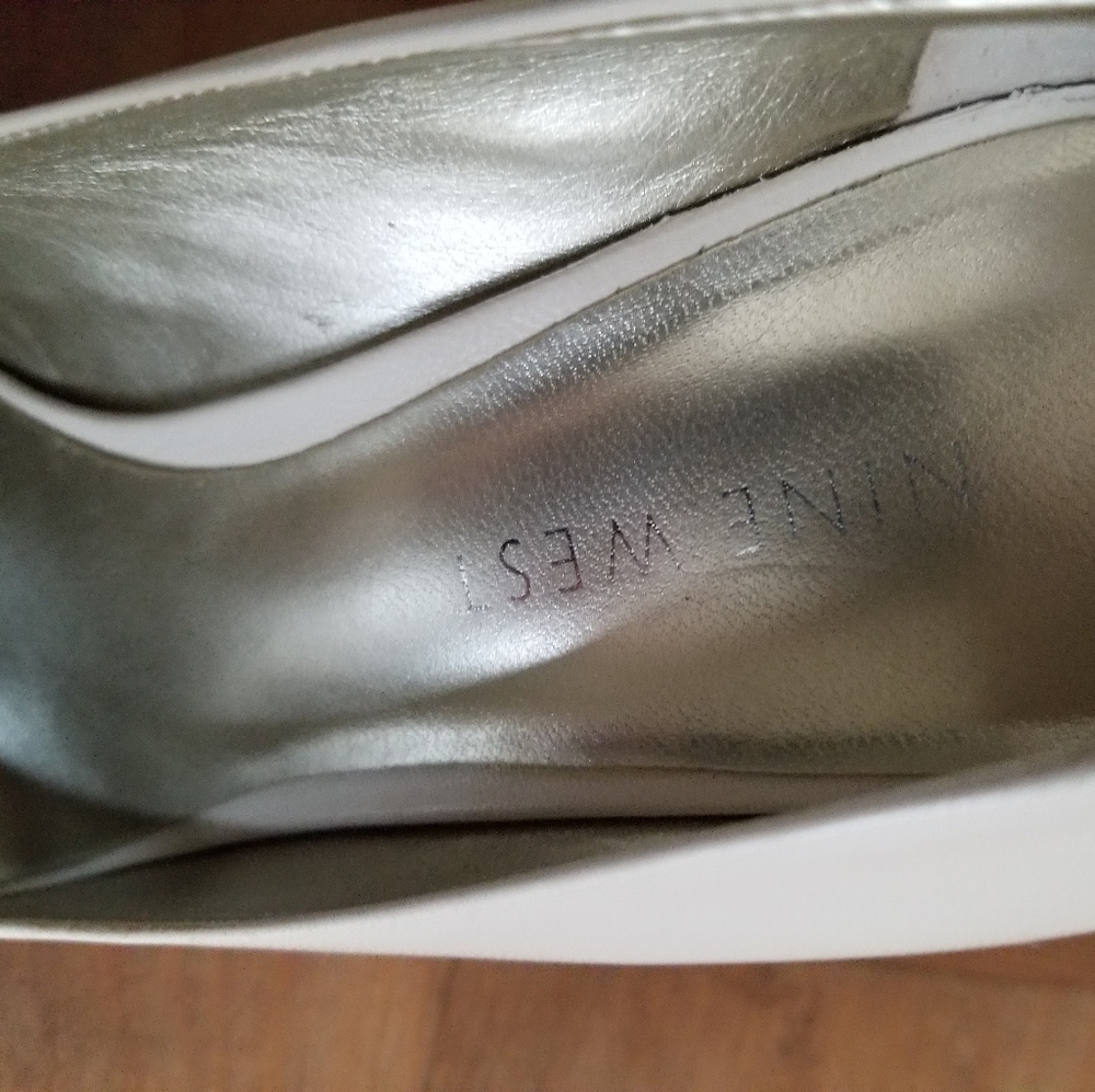 Nine West - Picture 2 of 3